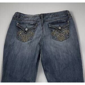 Nine West Jeans Missy 12 Capri 33X24 Straight Flap Rhinestones Embroidered